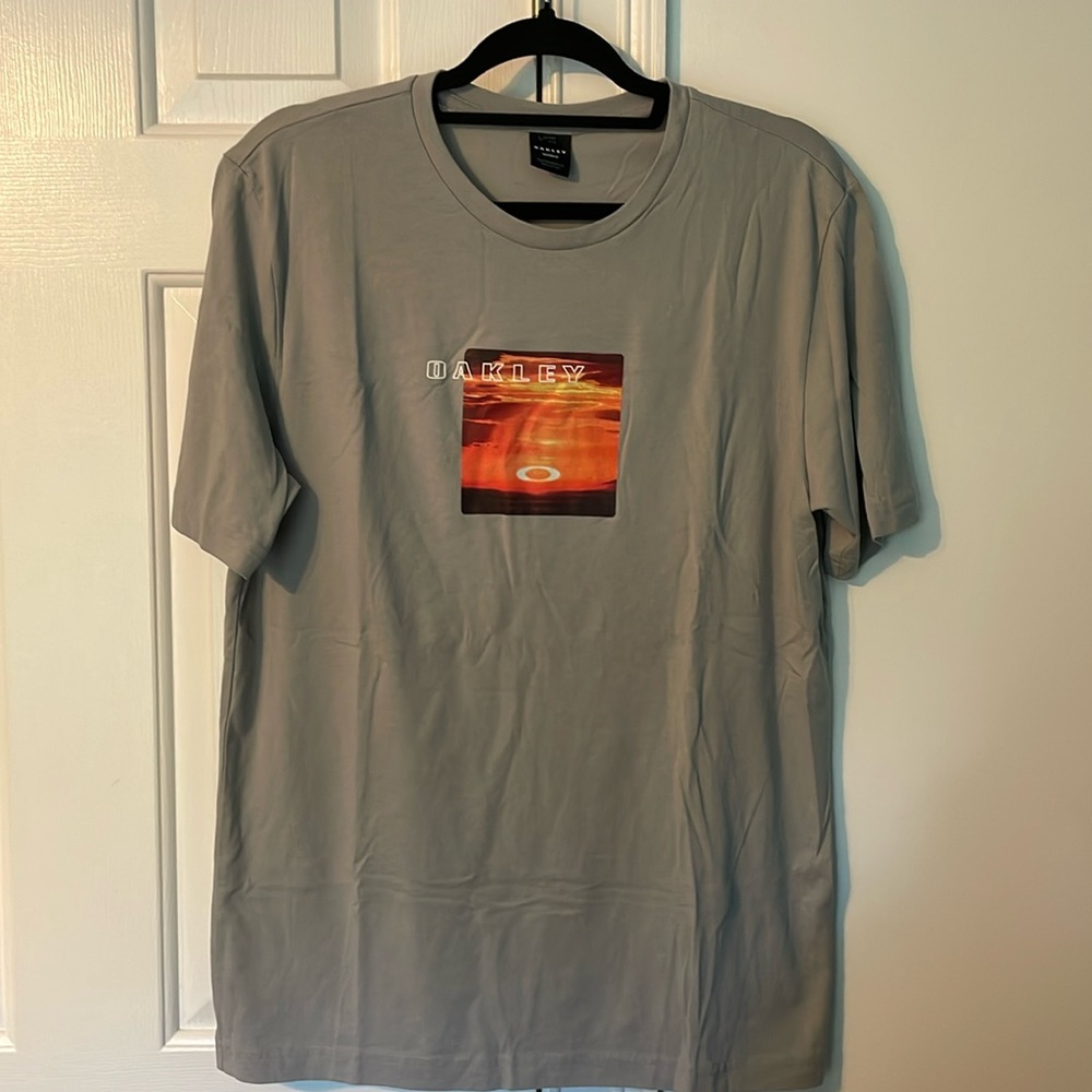 Oakley T-Shirt